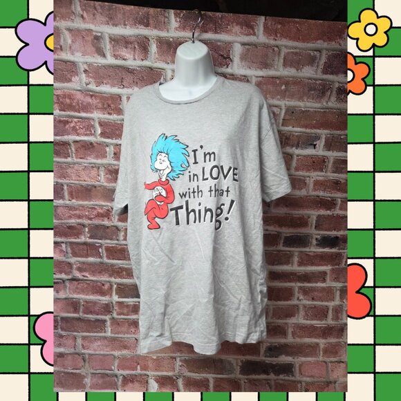 Cat in the Hat Tee 2XL | Universal Studios Gray Graphic Fandom Retro Streetwear - Picture 1 of 6